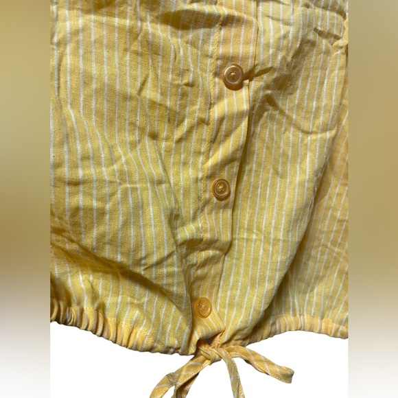 Linen Striped Crop Top - Picture 5 of 7